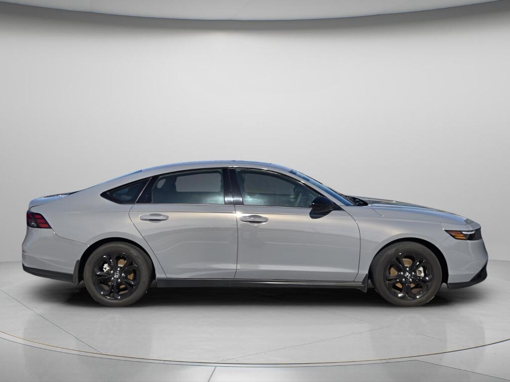 Used 2025 Honda Accord SE Sedan