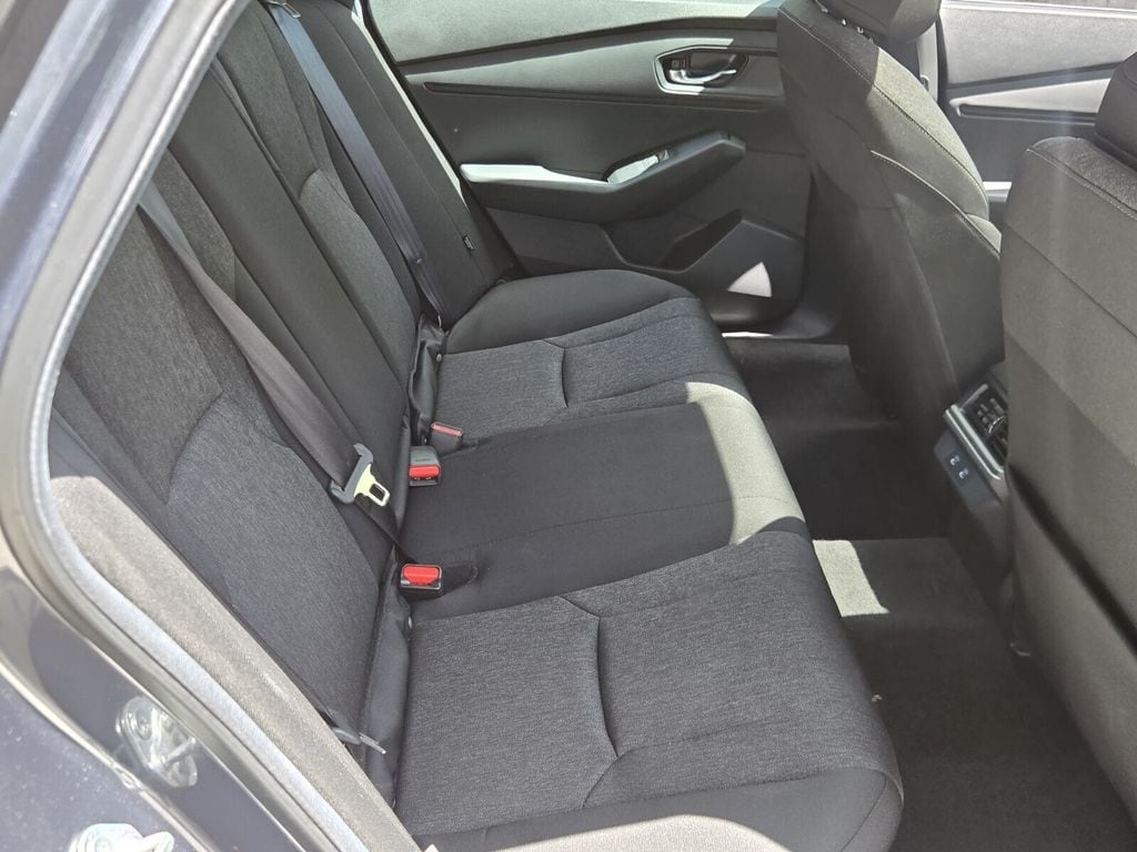 2025 Honda Accord SE - Photo 15