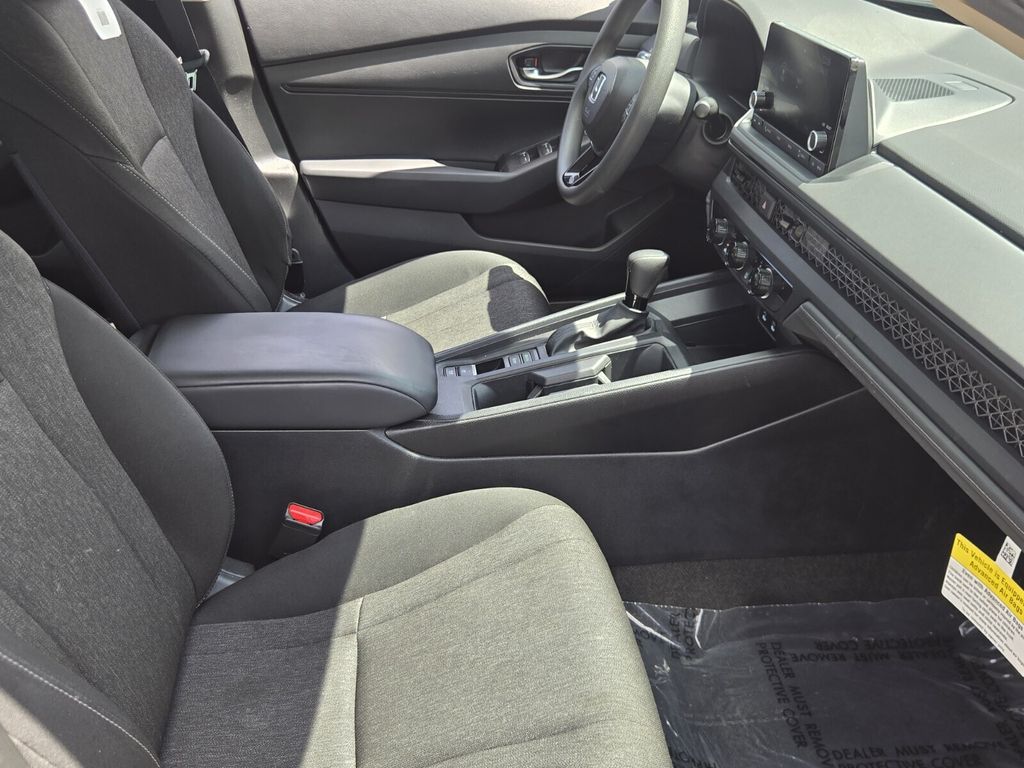 2024 Honda Accord LX - Photo 17