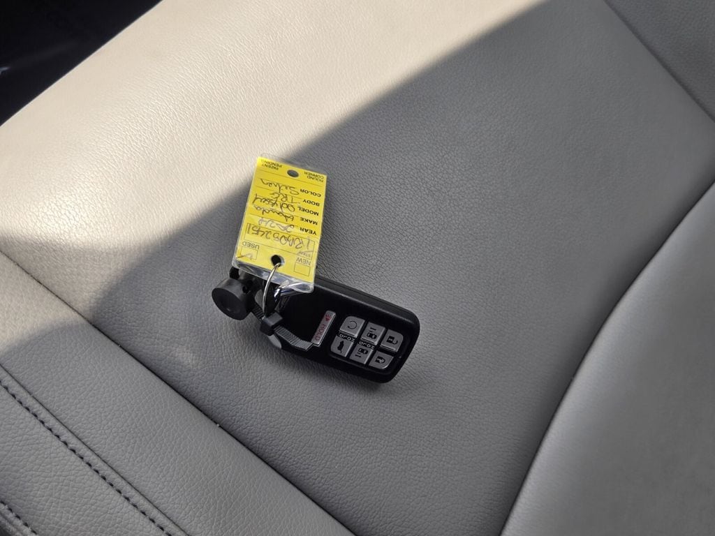 2024 Honda Odyssey Touring - Photo 20