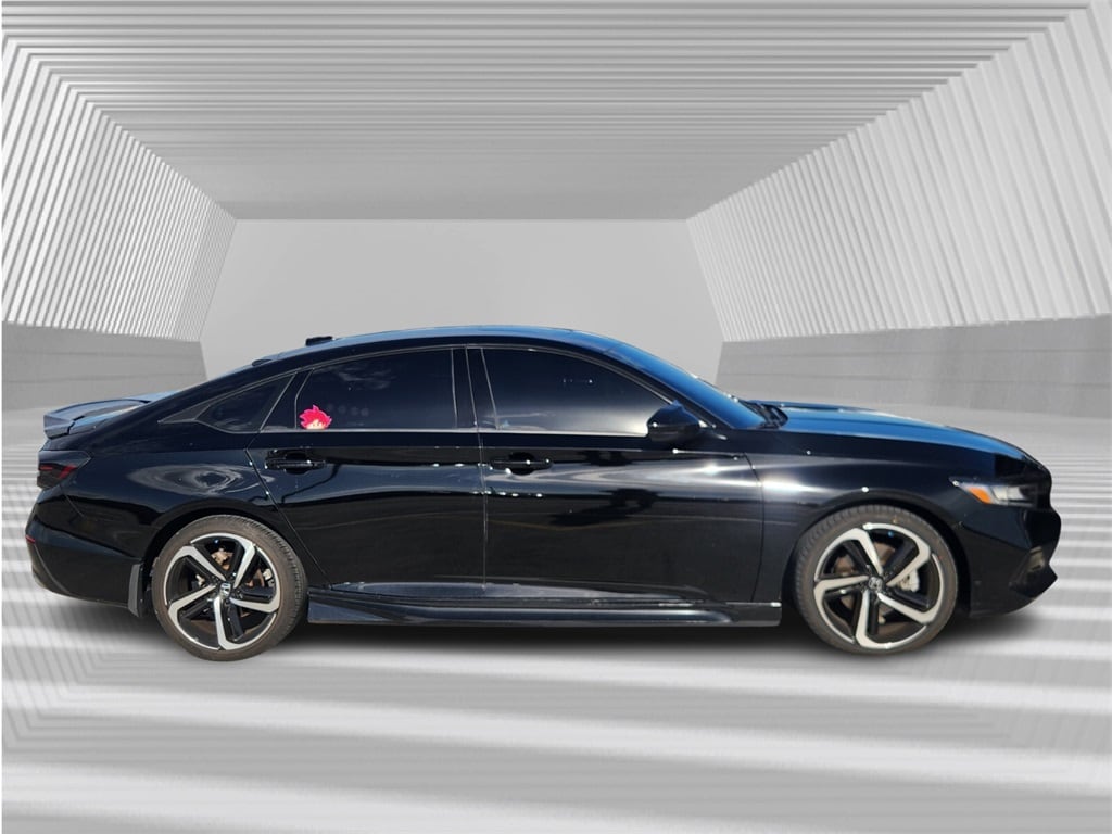 Used 2022 Honda Accord Sport with VIN 1HGCV2F34NA014515 for sale in Northfield, Minnesota
