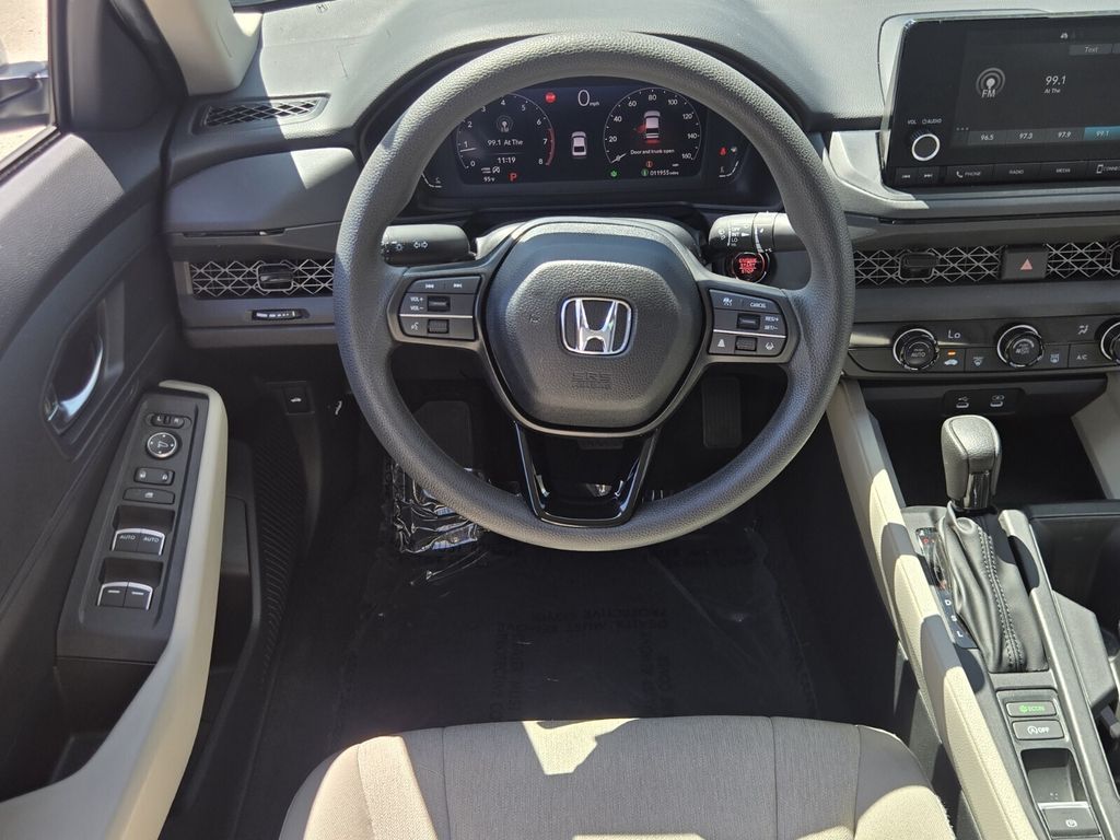2025 Honda Accord LX - Photo 13
