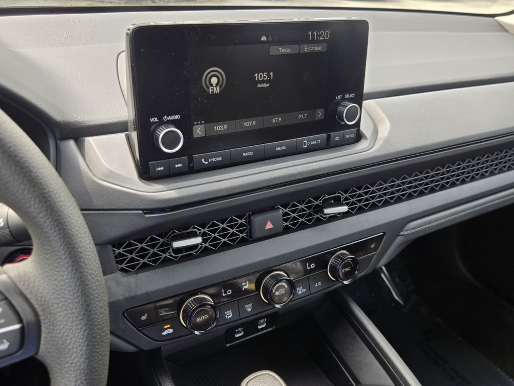 2025 Honda Accord SE - Photo 20