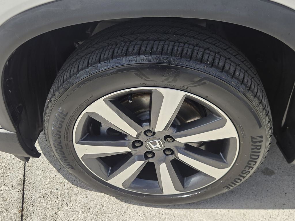 2023 Honda Pilot Touring - Photo 10