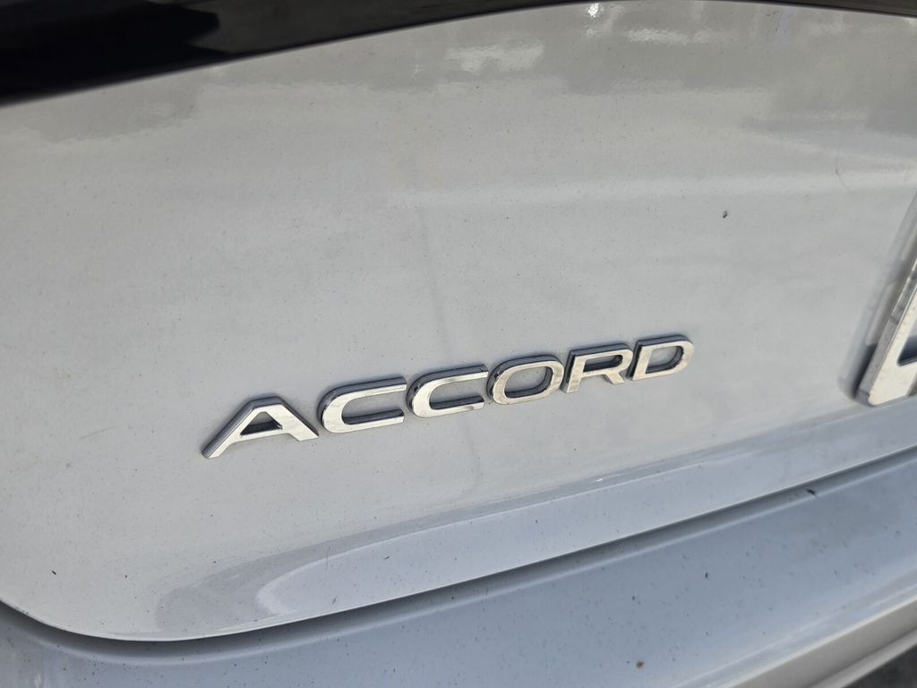 2025 Honda Accord SE - Photo 14