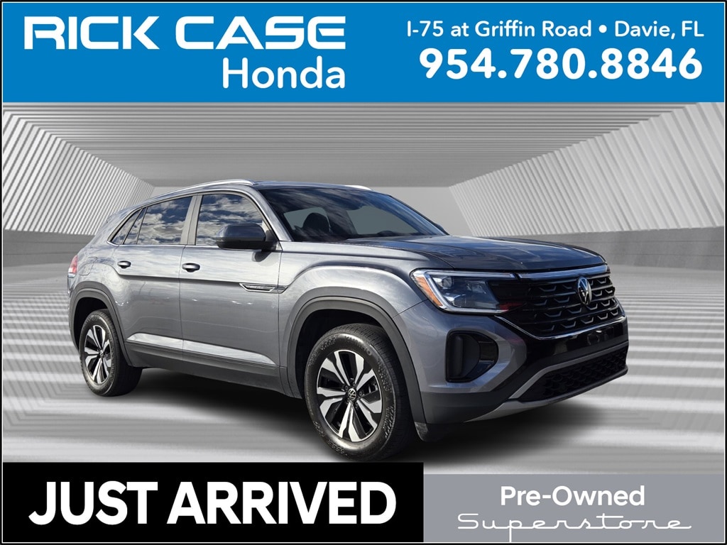 2024 Volkswagen Atlas Cross Sport SE's photo