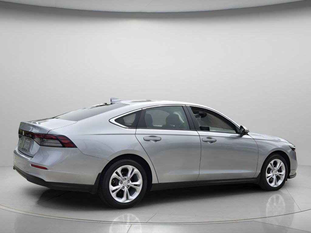 2025 Honda Accord LX - Photo 6