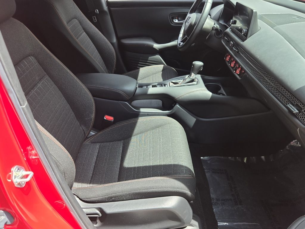 2025 Honda HR-V Sport - Photo 18
