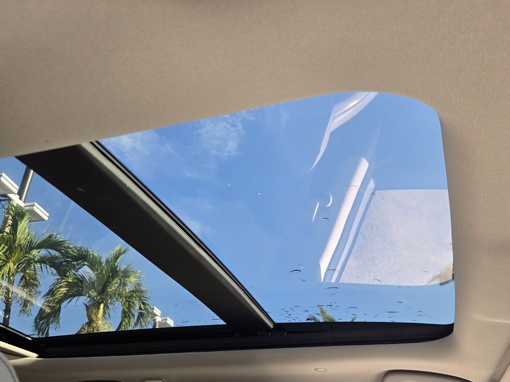 2025 Honda Pilot Touring - Photo 20
