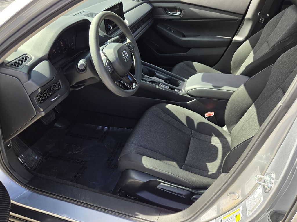 2025 Honda Accord LX - Photo 10