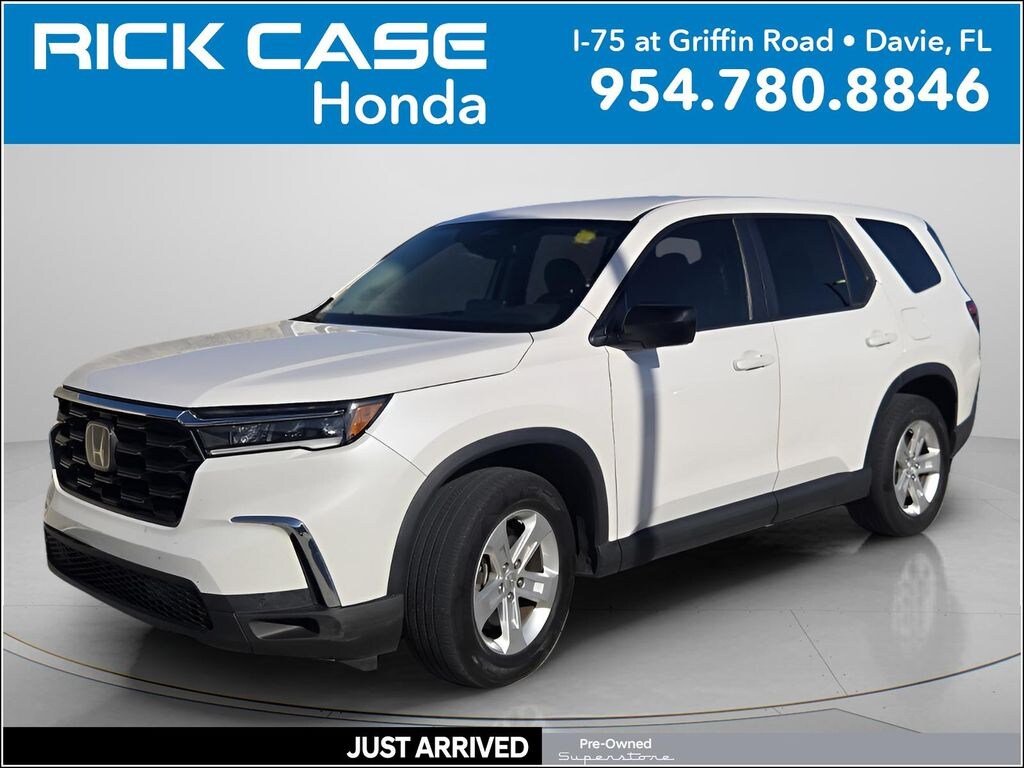 Used 2024 Honda Pilot LX SUV