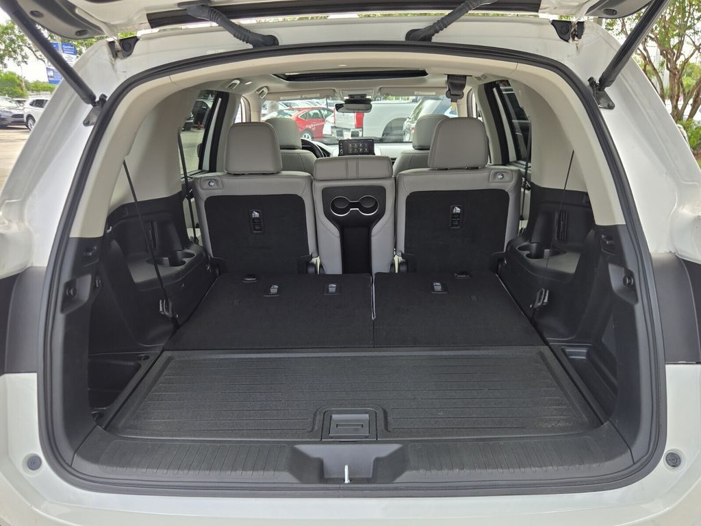 2023 Honda Pilot Touring - Photo 16