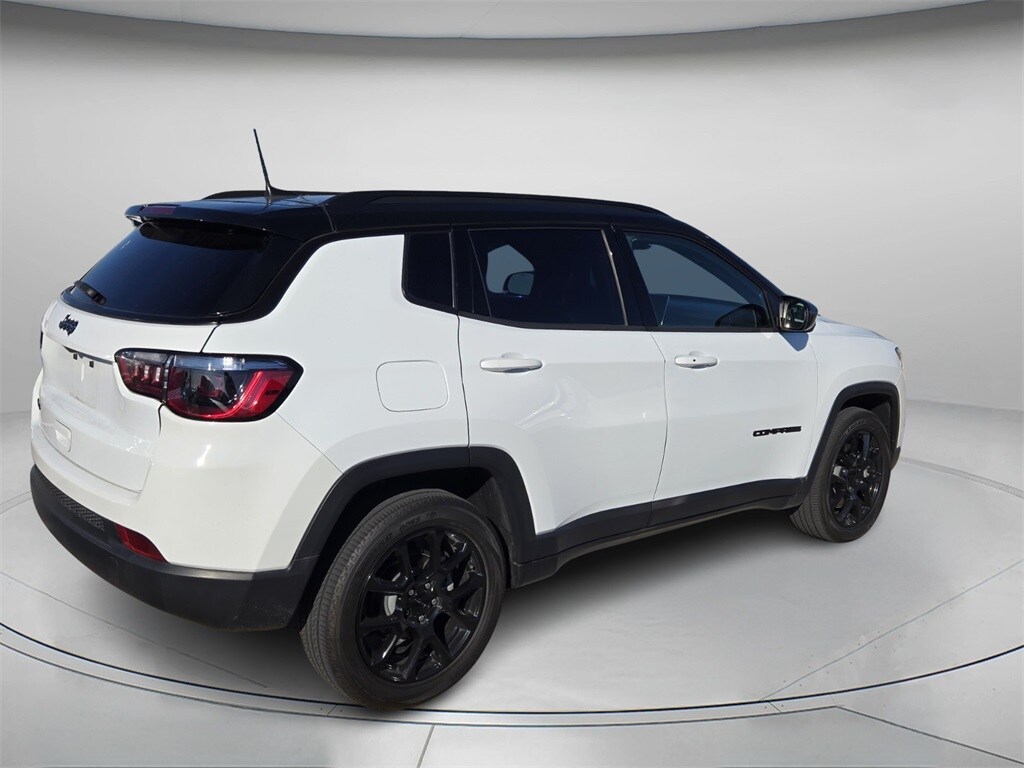 Used 2023 Jeep Compass Altitude SUV