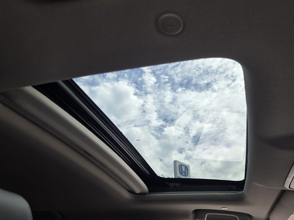 2024 Honda CR-V EX-L - Photo 17