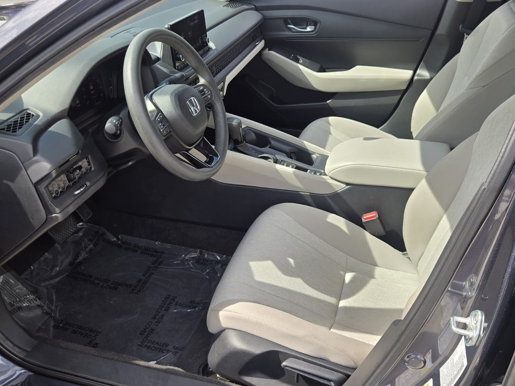 2025 Honda Accord LX - Photo 10