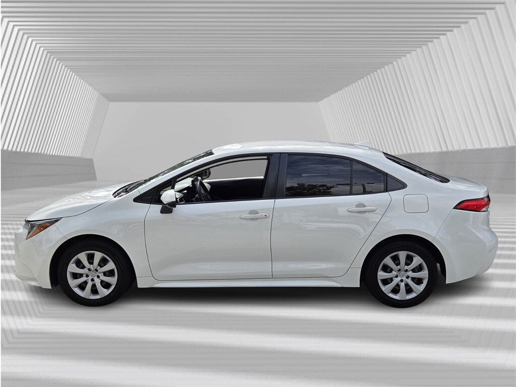 Used 2022 Toyota Corolla LE Sedan