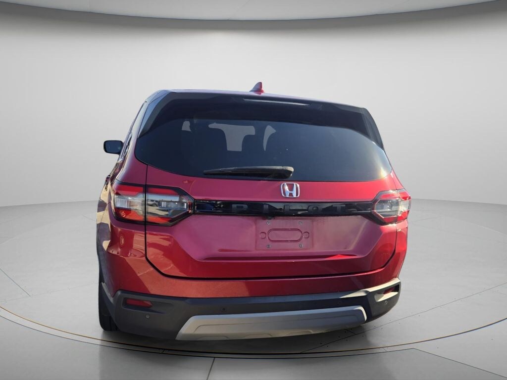 Used 2023 Honda Pilot EX-L 8 Passenger SUV