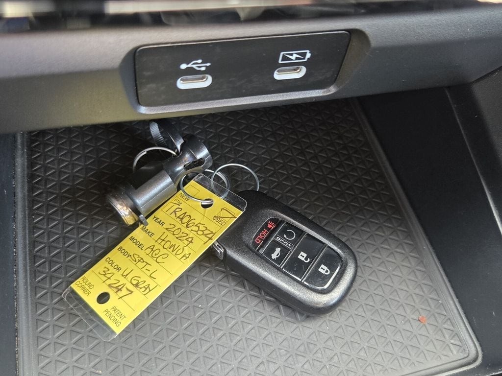 2024 Honda Accord Hybrid Sport-L - Photo 17