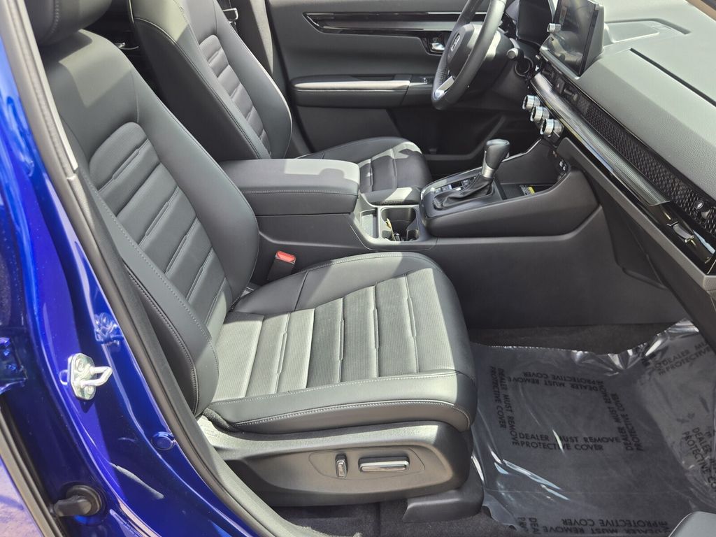 2024 Honda CR-V EX-L - Photo 17