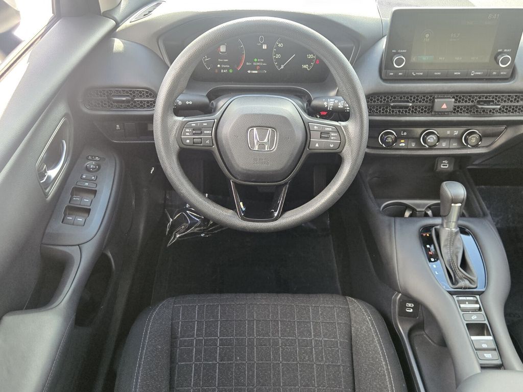 2025 Honda HR-V LX - Photo 13