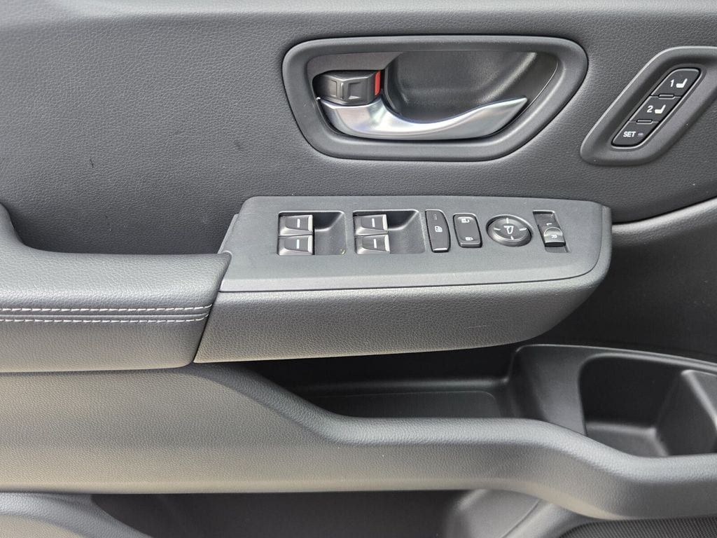 2025 Honda Pilot Touring - Photo 29
