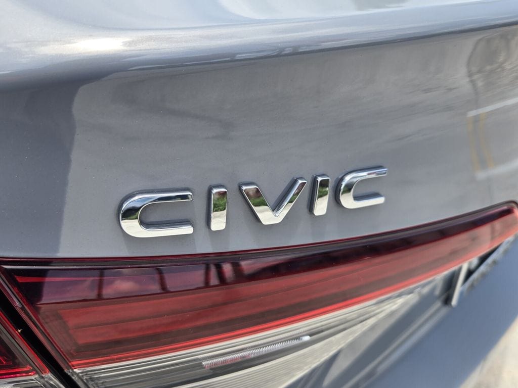 2025 Honda Civic Sport - Photo 13