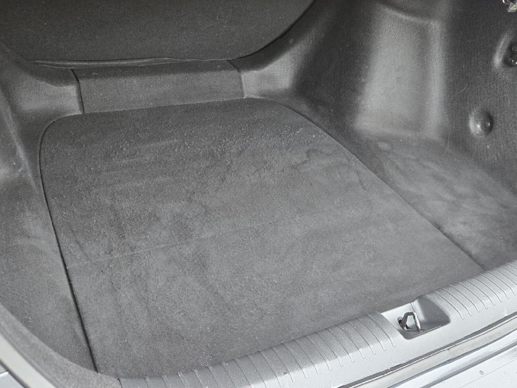 2025 Honda Accord LX - Photo 14