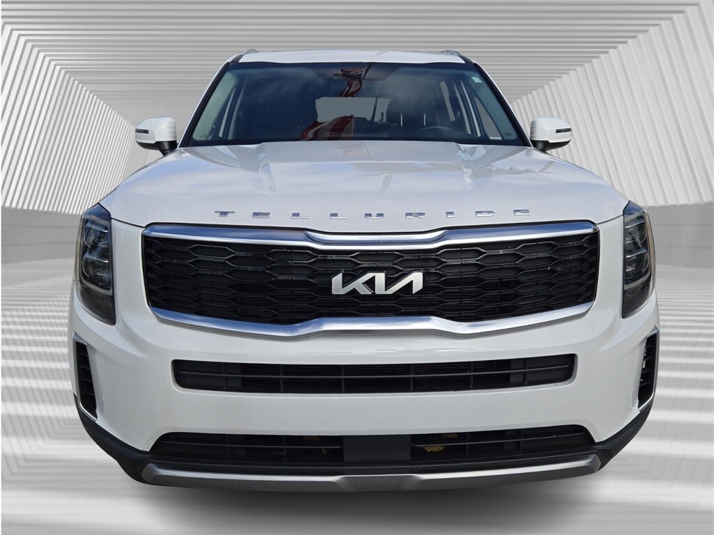 2022 Kia Telluride EX photo 3
