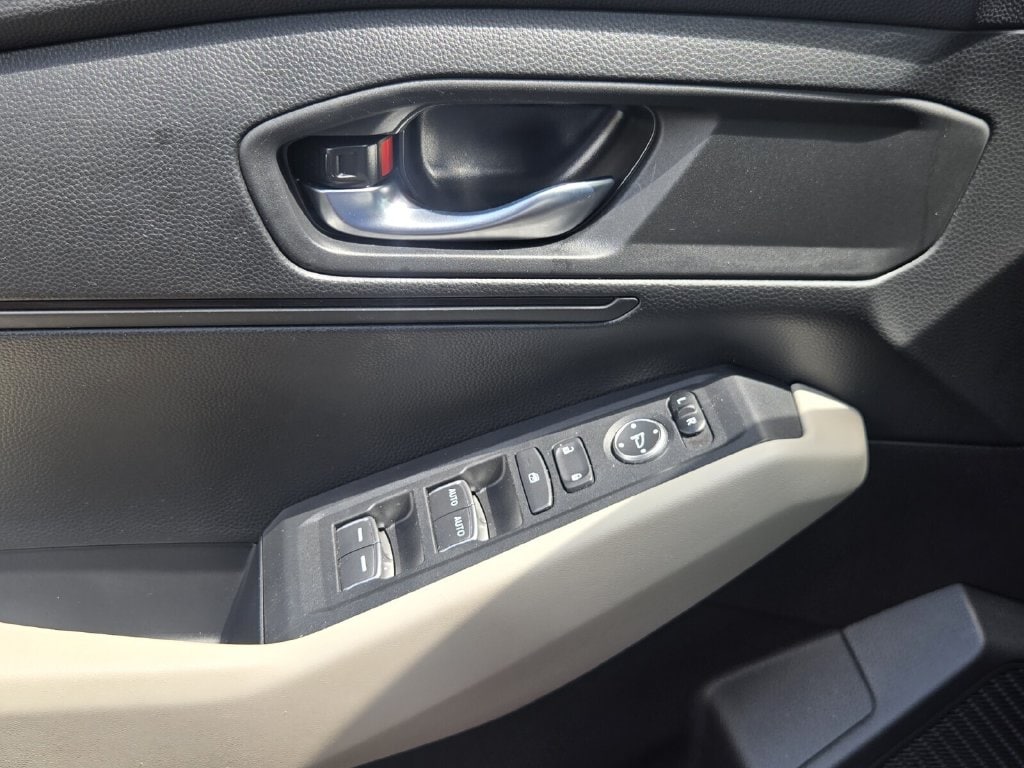 2025 Honda Accord LX - Photo 26
