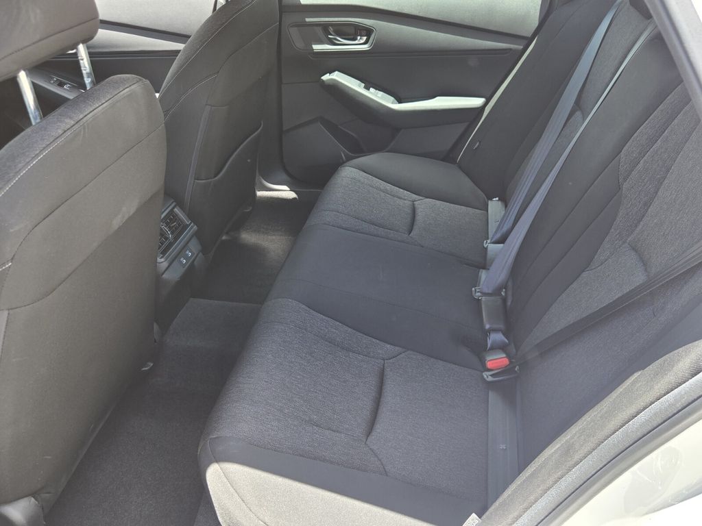 2025 Honda Accord SE - Photo 10