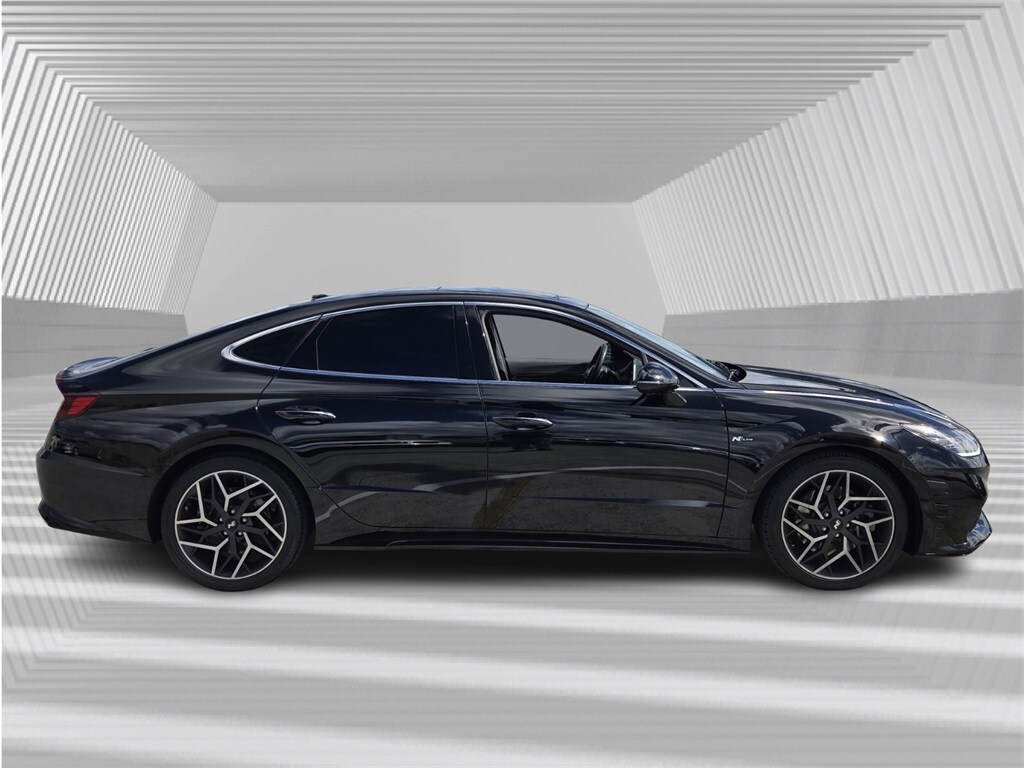 2023 Hyundai Sonata N Line photo 2