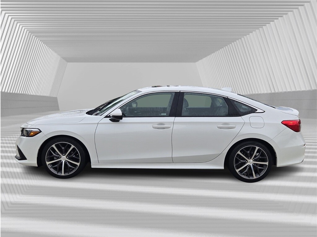 2022 Honda Civic Touring photo 3