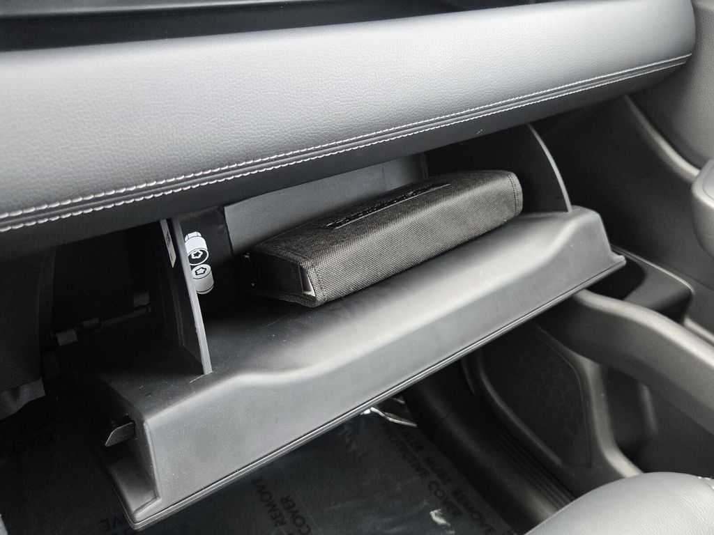 2025 Honda Pilot Touring+ - Photo 23