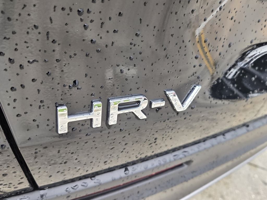 2025 Honda HR-V Sport - Photo 13