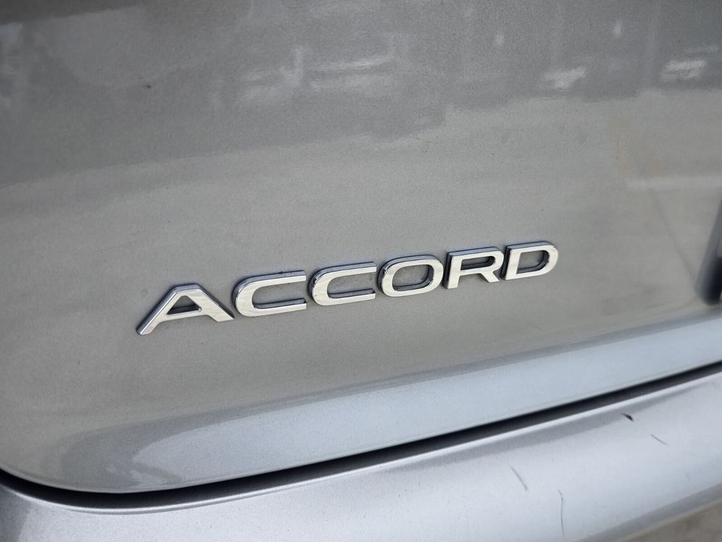 2025 Honda Accord LX - Photo 14