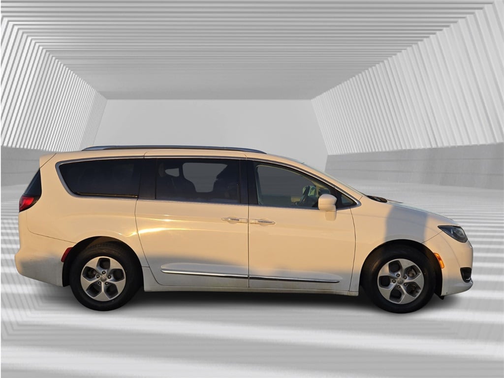 Used 2017 Chrysler Pacifica Touring-L Plus with VIN 2C4RC1EG6HR817081 for sale in Davie, FL