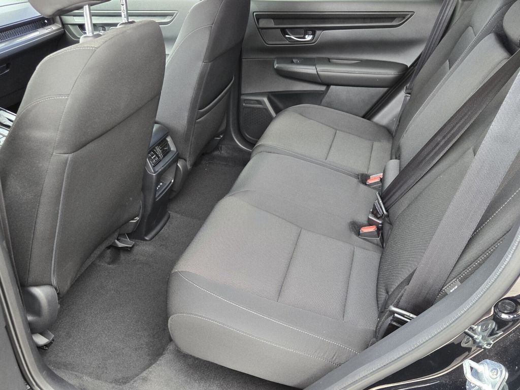 2025 Honda CR-V EX - Photo 12