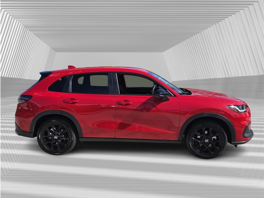 2025 Honda HR-V Sport photo 2