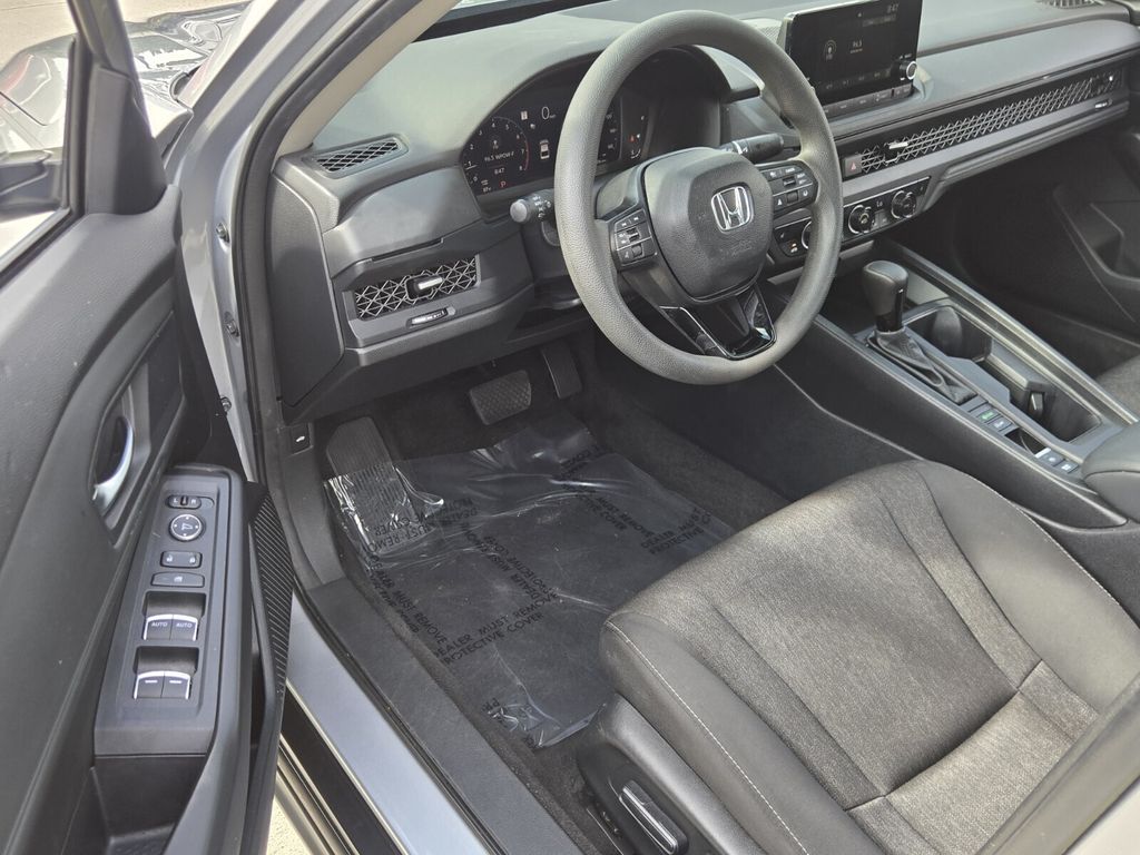 2024 Honda Accord EX - Photo 10