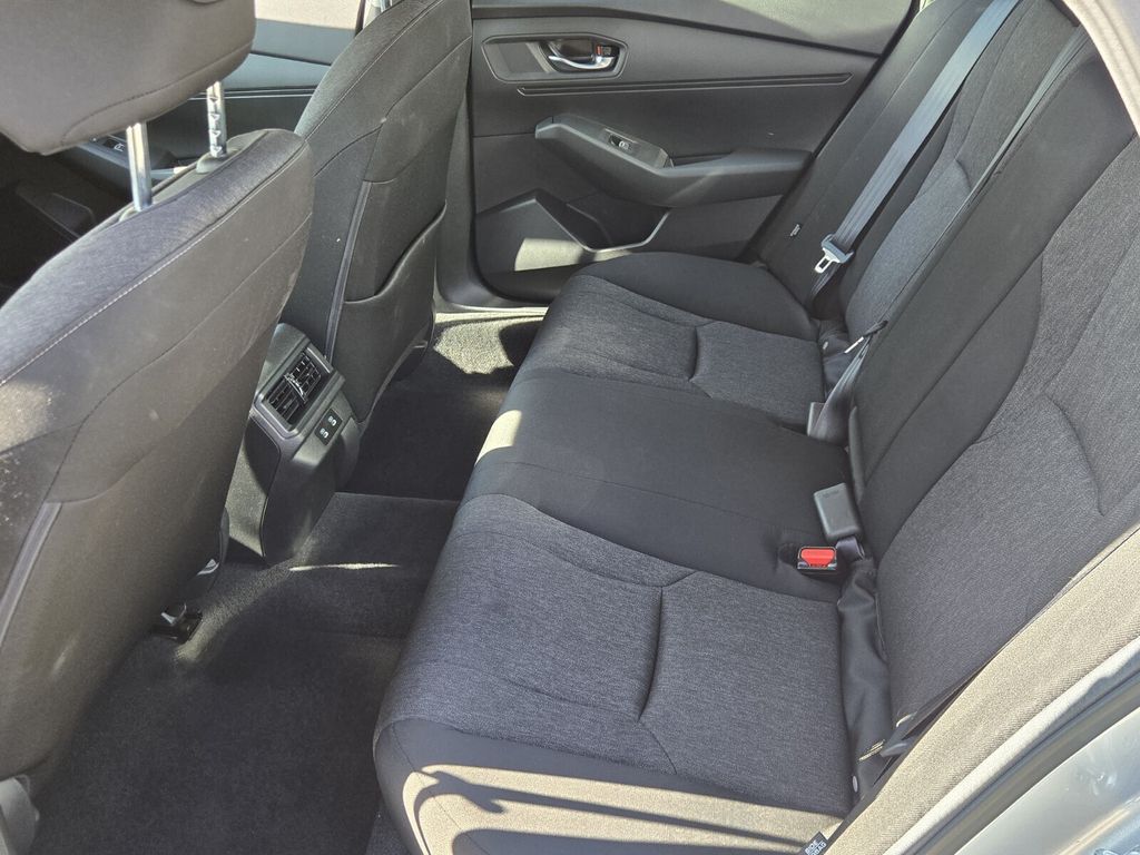 2025 Honda Accord LX - Photo 11