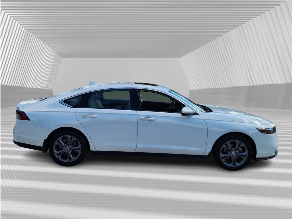 2023 Honda Accord EX photo 2