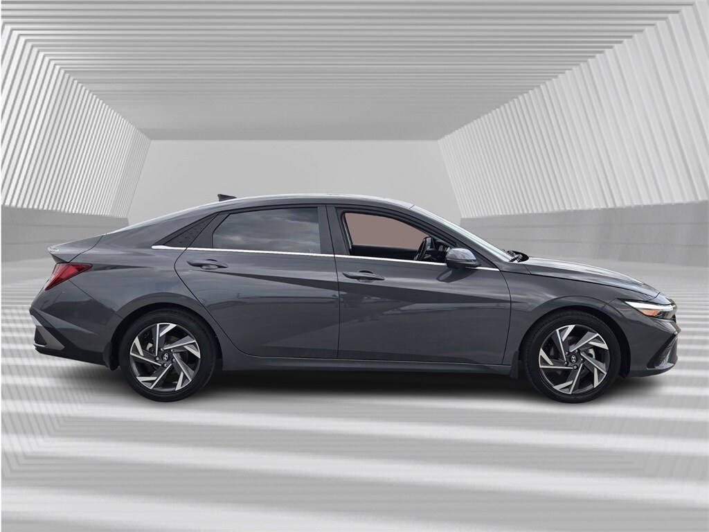 Used 2024 Hyundai Elantra Limited Sedan