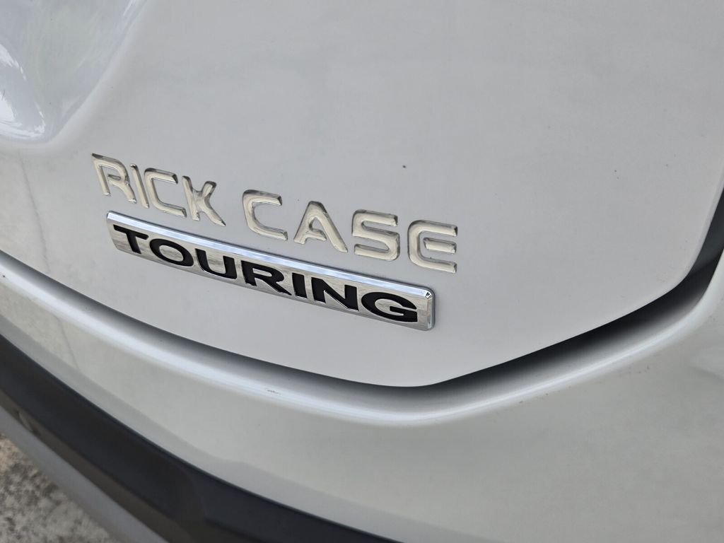 2025 Honda Pilot Touring+ - Photo 15