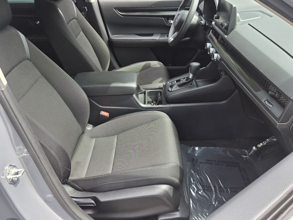 2024 Honda CR-V LX - Photo 16