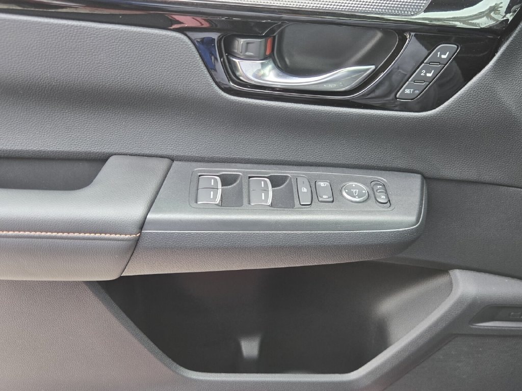 2025 Honda CR-V Sport Touring - Photo 27