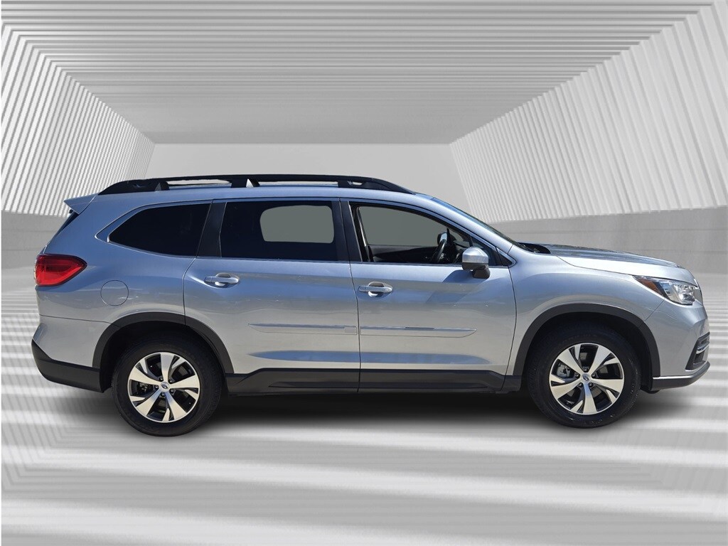 2021 Subaru Ascent Premium photo 2