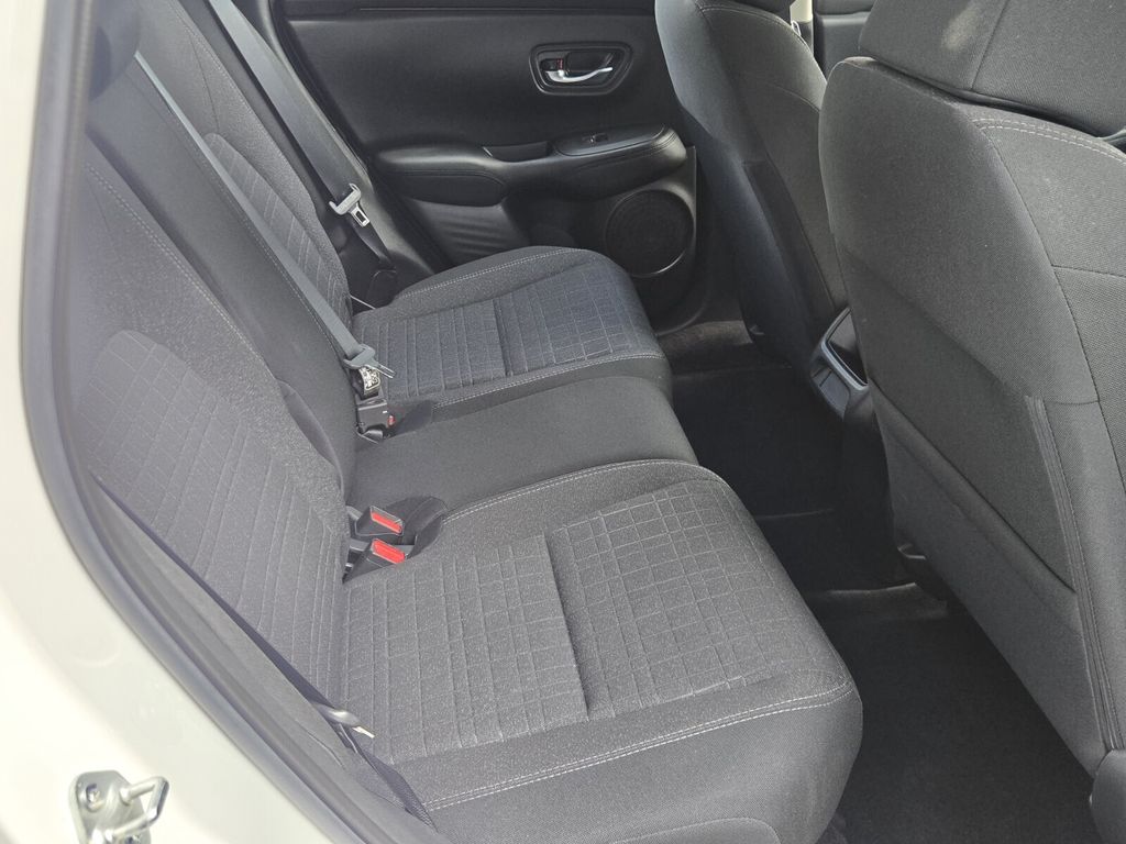 2025 Honda HR-V LX - Photo 15