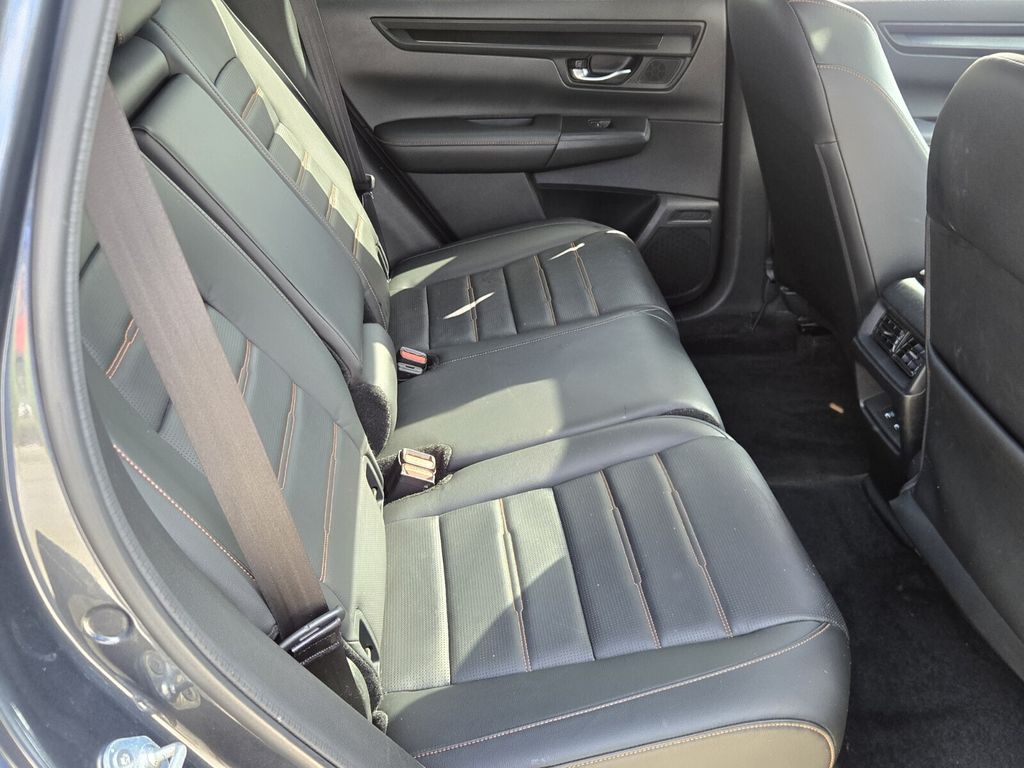 2025 Honda CR-V Sport-L - Photo 17
