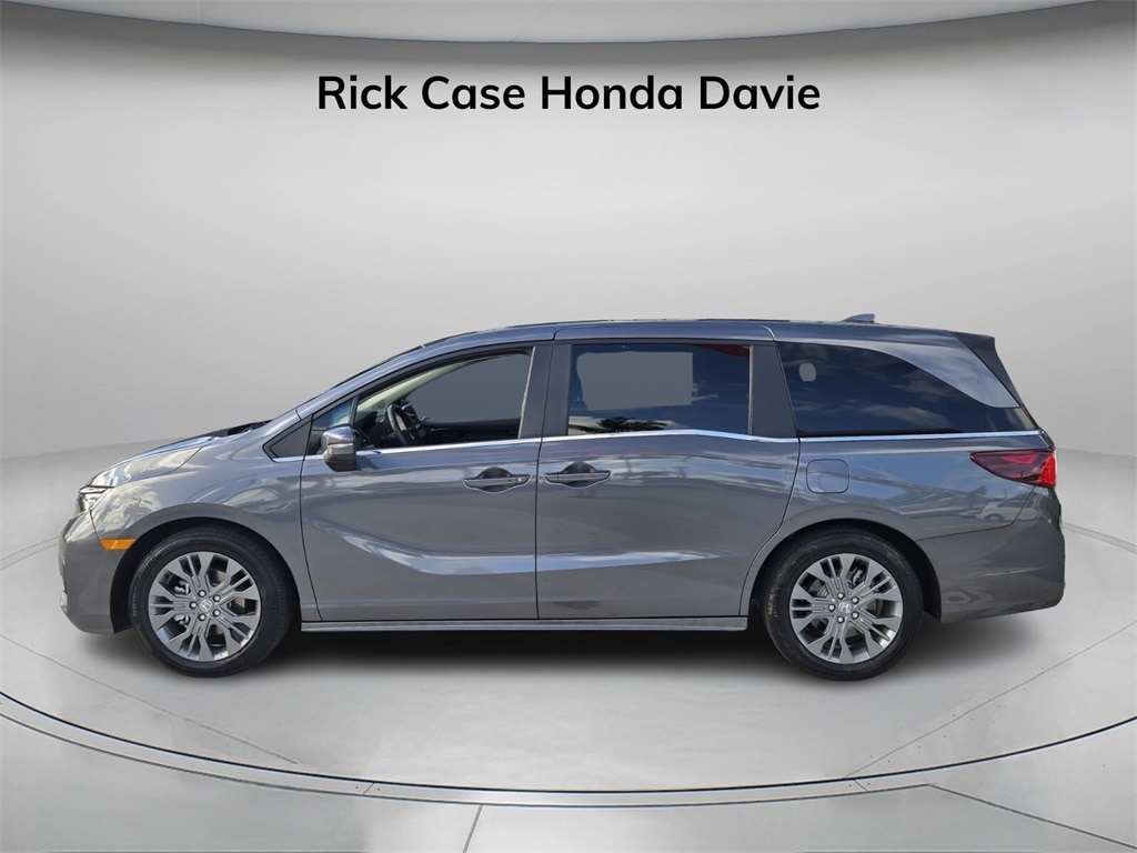 Certified 2025 Honda Odyssey Touring Minivan/Van