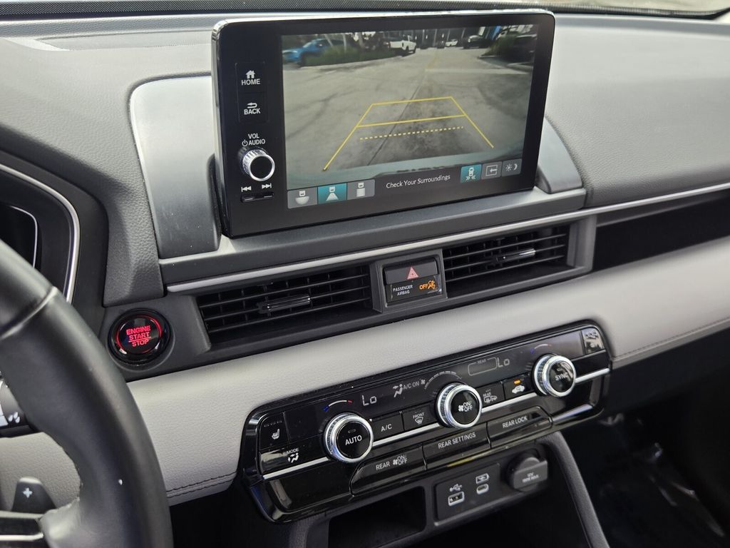 2023 Honda Pilot Touring - Photo 22